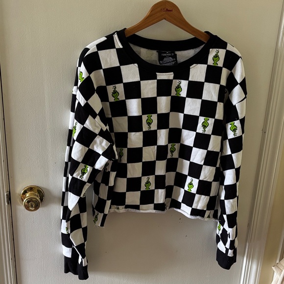 Forever 21 x The Grinch Black & White Check Pullover Crewneck Sweatshirt, 1X - Picture 1 of 5